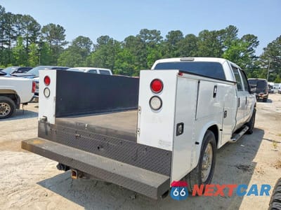 Czwarte zdjęcie samochodu z boku: 2015 FORD F350 SUPER DUTY VIN:1FD8W3AT2FEC39875 - miniatura