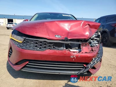 Piąte zdjęcie samochodu w środku: 2021 KIA K5 LXS VIN:5XXG14J28MG017992 - miniatura