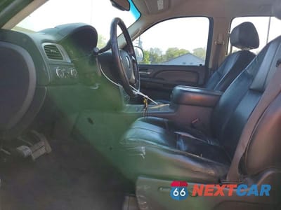 Zdjęcie 7 z 12 samochodu: 2010 GMC SIERRA K1500 SLT VIN:3GTRKWE38AG112923 - miniatura