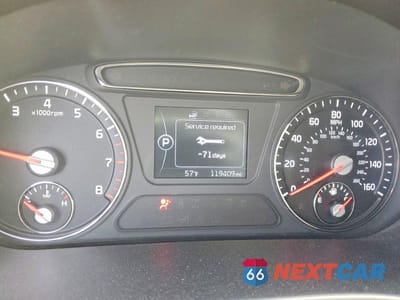 Zdjęcie 9 z 13 samochodu: 2017 KIA SORENTO EX VIN:5XYPHDA1XHG240426 - miniatura