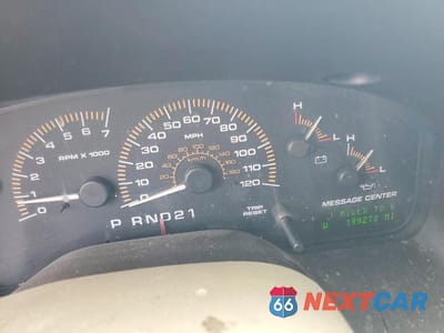 Zdjęcie 9 z 13 samochodu: 2003 FORD EXPEDITION XLT VIN:1FMFU15L43LB36461 - miniatura