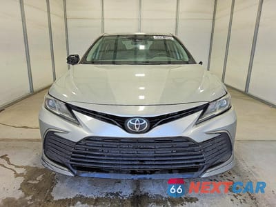 Piąte zdjęcie samochodu w środku: 2021 TOYOTA CAMRY LE VIN:4T1C11AK8MU436184 - miniatura