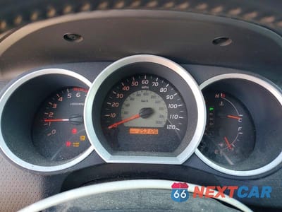 Zdjęcie 9 z 12 samochodu: 2009 TOYOTA TACOMA DOUBLE CAB VIN:3TMLU42N29M021766 - miniatura