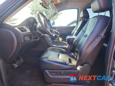 Zdjęcie 7 z 13 samochodu: 2008 CADILLAC ESCALADE LUXURY VIN:1GYFK63828R222811 - miniatura