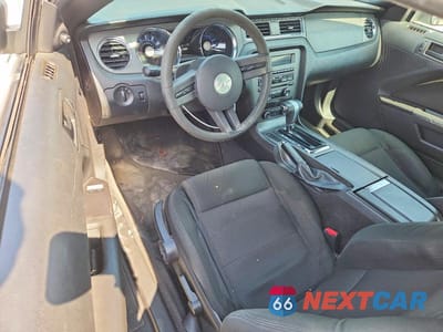 Zdjęcie 8 z 12 samochodu: 2010 FORD MUSTANG VIN:1ZVBP8AN3A5176507 - miniatura