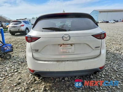 Zdjęcie 6 z 13 samochodu: 2017 MAZDA CX-5 GRAND TOURING VIN:JM3KFBDL4H0204357 - miniatura