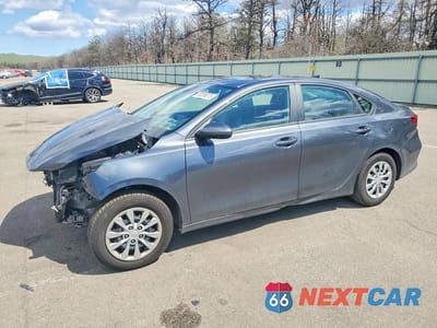 2023 KIA FORTE LX 3KPF24AD6PE677987 - główne zdjęcie licytacji z USA - miniatura