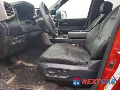 Zdjęcie 7 z 12 samochodu: 2025 TOYOTA TUNDRA SR5 VIN:5TFLA5DB1SX267872 - miniatura