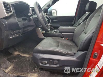 Zdjęcie 7 z 12 samochodu: 2025 TOYOTA TUNDRA SR5 VIN:5TFLA5DB1SX267872 - miniatura