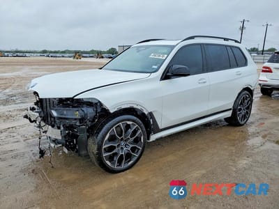 2025 BMW X7 M60I 5UX33EM02S9Z88326 - główne zdjęcie licytacji z USA - miniatura