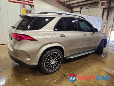 Trzecie zdjęcie samochodu z tyłu: 2023 MERCEDES-BENZ GLE 350 4MATIC VIN:4JGFB4KB0PA880188 - miniatura