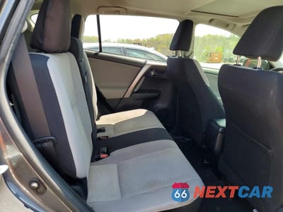 Zdjęcie 11 z 13 samochodu: 2016 TOYOTA RAV4 HV XLE VIN:JTMRJREV5GD000379 - miniatura