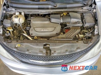 Zdjęcie 12 z 14 samochodu: 2018 CHRYSLER PACIFICA L VIN:2C4RC1AGXJR125384 - miniatura