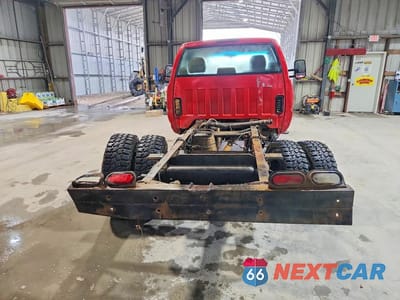 Zdjęcie 6 z 12 samochodu: 2003 CHEVROLET SILVERADO K3500 VIN:1GBJK34113E247395 - miniatura