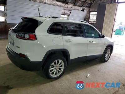 Trzecie zdjęcie samochodu z tyłu: 2021 JEEP CHEROKEE LATITUDE VIN:1C4PJLCB7MD189416 - miniatura