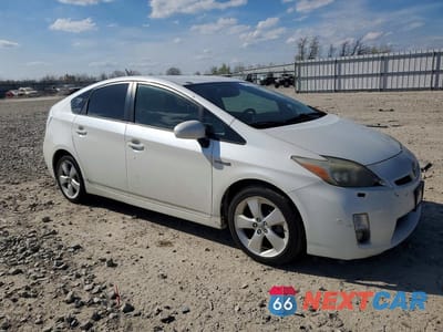 Czwarte zdjęcie samochodu z boku: 2010 TOYOTA PRIUS V VIN:JTDKN3DUXA5003940 - miniatura