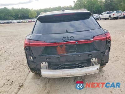 Zdjęcie 6 z 13 samochodu: 2022 AUDI E-TRON CHRONOS VIN:WA1VABGE4NB040748 - miniatura
