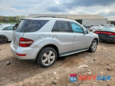 Trzecie zdjęcie samochodu z tyłu: 2009 MERCEDES-BENZ ML 350 VIN:4JGBB86E59A508505 - miniatura