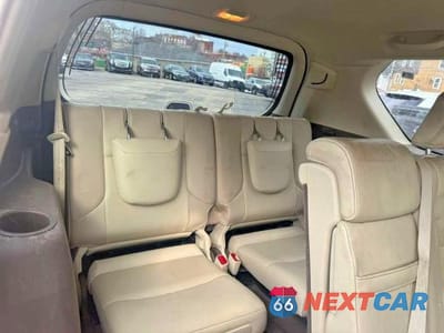 Piąte zdjęcie samochodu w środku: 2014 LEXUS GX 460 VIN:JTJBM7FX3E5084185 - miniatura