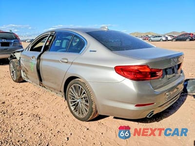 Drugie zdjęcie samochodu z przodu: 2019 BMW 530E VIN:WBAJA9C56KB389308 - miniatura
