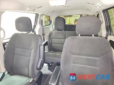 Zdjęcie 10 z 13 samochodu: 2018 DODGE GRAND CARAVAN SE VIN:2C4RDGBGXJR133922 - miniatura