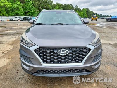 Piąte zdjęcie samochodu w środku: 2020 HYUNDAI TUCSON VALUE VIN:KM8J33A42LU234051 - miniatura