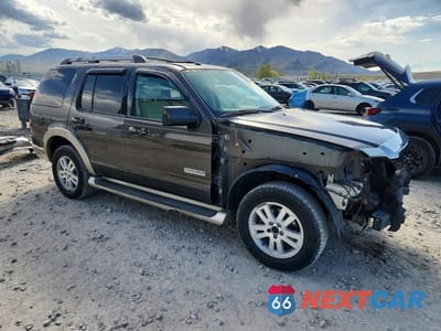 Czwarte zdjęcie samochodu z boku: 2007 FORD EXPLORER EDDIE BAUER VIN:1FMEU74E07UB36202 - miniatura