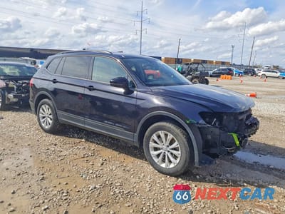 Czwarte zdjęcie samochodu z boku: 2020 VOLKSWAGEN TIGUAN S VIN:3VV0B7AX0LM025045 - miniatura