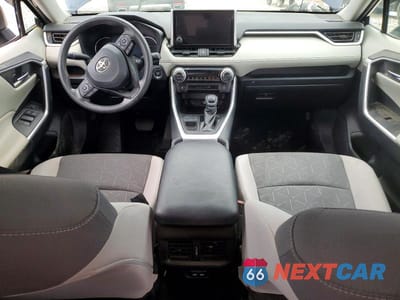Zdjęcie 8 z 13 samochodu: 2024 TOYOTA RAV4 XLE VIN:2T3W1RFV4RW330019 - miniatura
