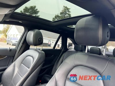 Zdjęcie 9 z 10 samochodu: 2019 MERCEDES-BENZ GLC 300 VIN:WDC0G4JB2KV135239 - miniatura