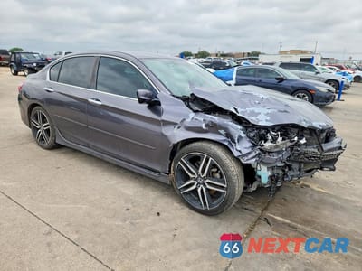 Czwarte zdjęcie samochodu z boku: 2017 HONDA ACCORD SPORT VIN:1HGCR2F56HA281505 - miniatura