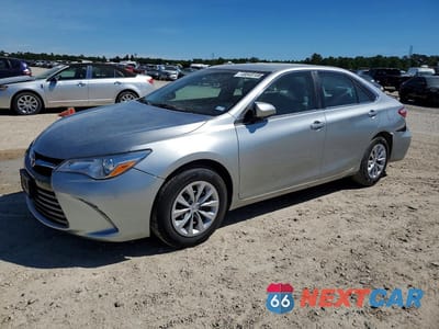 2017 TOYOTA CAMRY LE 4T1BF1FK2HU666833 - główne zdjęcie licytacji z USA - miniatura