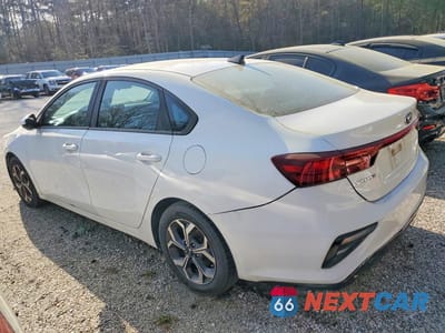 Drugie zdjęcie samochodu z przodu: 2019 KIA FORTE LXS VIN:3KPF24AD3KE077680 - miniatura