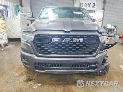 Piąte zdjęcie samochodu w środku: 2025 RAM 1500 BIG HORN VIN:1C6SRFFP0SN766426 - miniatura