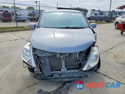 Piąte zdjęcie samochodu w środku: 2010 NISSAN VERSA 1.8 S VIN:3N1BC1CP1AL465022 - miniatura
