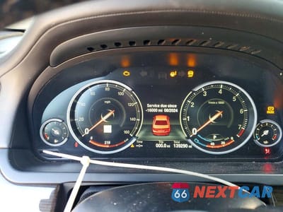 Zdjęcie 9 z 12 samochodu: 2015 BMW 750 I VIN:WBAYA8C59FGK19798 - miniatura