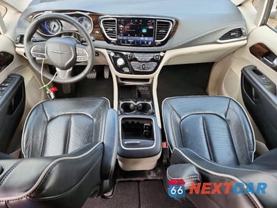 Zdjęcie 8 z 12 samochodu: 2023 CHRYSLER PACIFICA LIMITED VIN:2C4RC1GG3PR597250 - miniatura