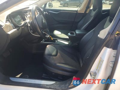 Zdjęcie 7 z 11 samochodu: 2016 TESLA MODEL S VIN:5YJSA1E15GF161498 - miniatura