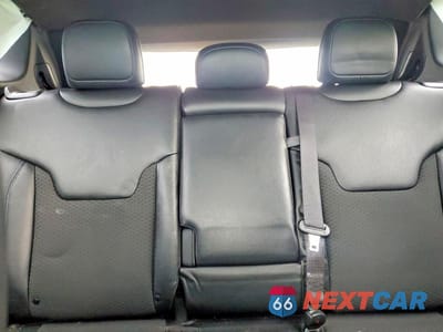 Zdjęcie 10 z 13 samochodu: 2024 JEEP COMPASS LATITUDE VIN:3C4NJDBNXRT599184 - miniatura