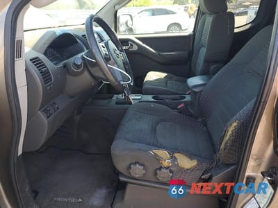 Zdjęcie 7 z 12 samochodu: 2005 NISSAN FRONTIER SE VIN:1N6AD06U85C401432 - miniatura