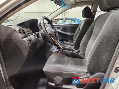 Zdjęcie 7 z 12 samochodu: 2003 TOYOTA COROLLA S VIN:1NXBR32E63Z070409 - miniatura