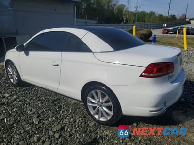Drugie zdjęcie samochodu z przodu: 2015 VOLKSWAGEN EOS KOMFORT VIN:WVWBW8AH9FV001055 - miniatura