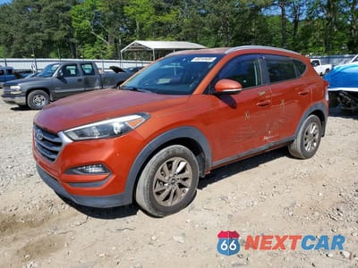 2017 HYUNDAI TUCSON SE PLUS KM8J33A45HU438138 - główne zdjęcie licytacji z USA - miniatura