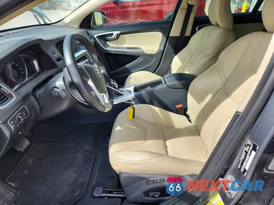 Zdjęcie 7 z 12 samochodu: 2017 VOLVO S60 VIN:YV126MFL8H2432247 - miniatura