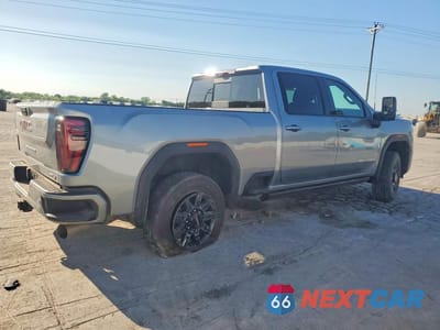Trzecie zdjęcie samochodu z tyłu: 2025 GMC SIERRA K2500 AT4 VIN:1GT4UPEY0SF110592 - miniatura