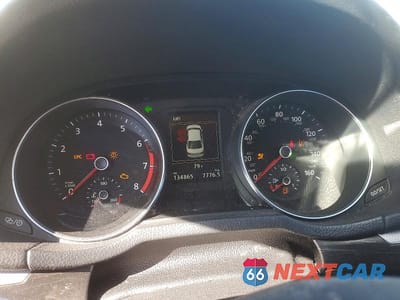 Zdjęcie 9 z 12 samochodu: 2018 VOLKSWAGEN PASSAT SE VIN:1VWBA7A35JC010320 - miniatura