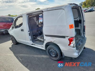 Drugie zdjęcie samochodu z przodu: 2015 NISS NV VIN:3N6CM0KN2FK729710 - miniatura