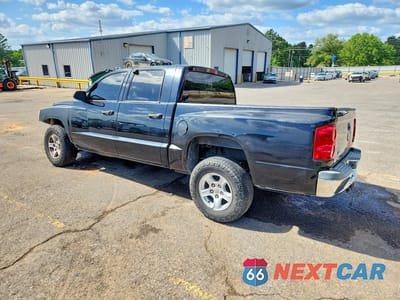 Drugie zdjęcie samochodu z przodu: 2006 DODGE DAKOTA QUAD SLT VIN:1D7HE48N56S506244 - miniatura