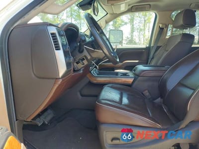 Zdjęcie 7 z 12 samochodu: 2019 CHEVROLET SILVERADO K3500 HIGH COUNTRY VIN:1GC4KYEY8KF126910 - miniatura