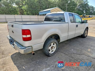 Trzecie zdjęcie samochodu z tyłu: 2004 FORD F150 VIN:1FTRX12W24NA10239 - miniatura